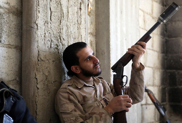 Arme improvisée, rebelle Syrien